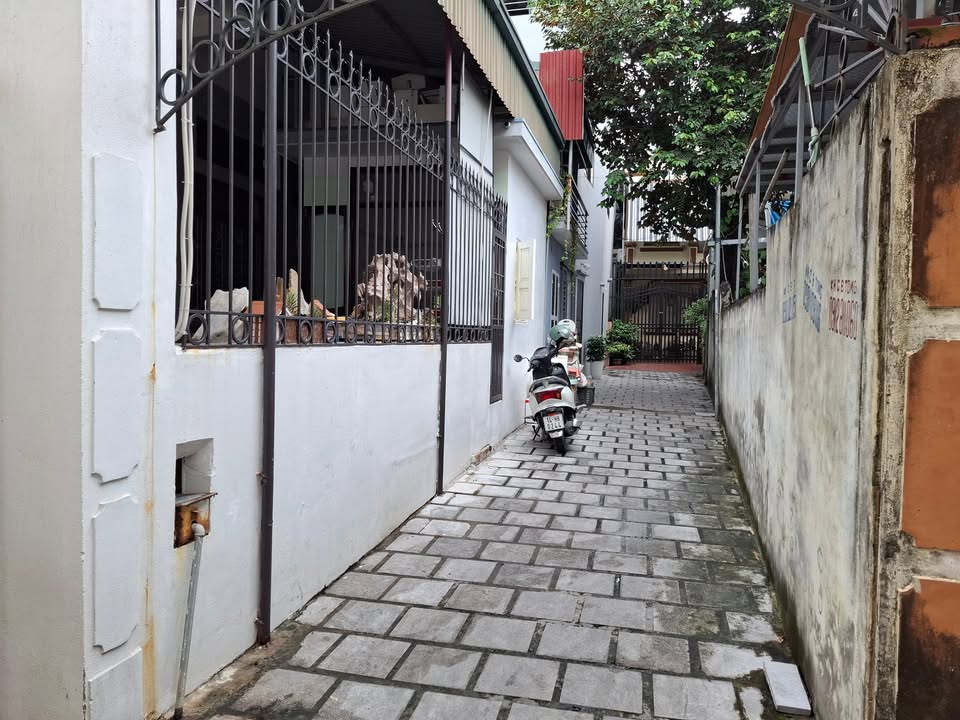 Nhà riêng cho thuê tại ngõ 6 Cao Xanh, Hạ Long 45m² chỉ 2.7 triệu - An ninh tốt, tiện ích đầy đủ!