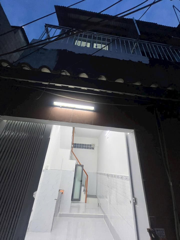 Nhà riêng Tạ Quang Bửu, Quận 8, 18m² giá 1.25 tỷ - Sẵn sàng vào ở ngay!