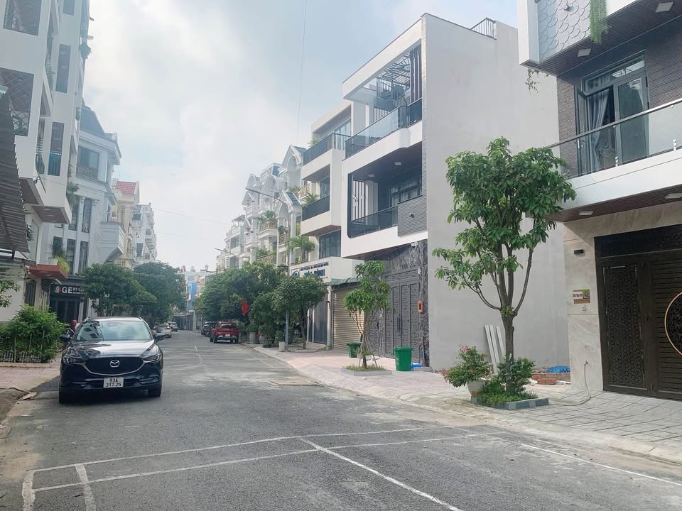 Đất trống trung tâm Trường Thọ, Thủ Đức 140m² giá 12 tỷ - Tiềm năng đầu tư cao!