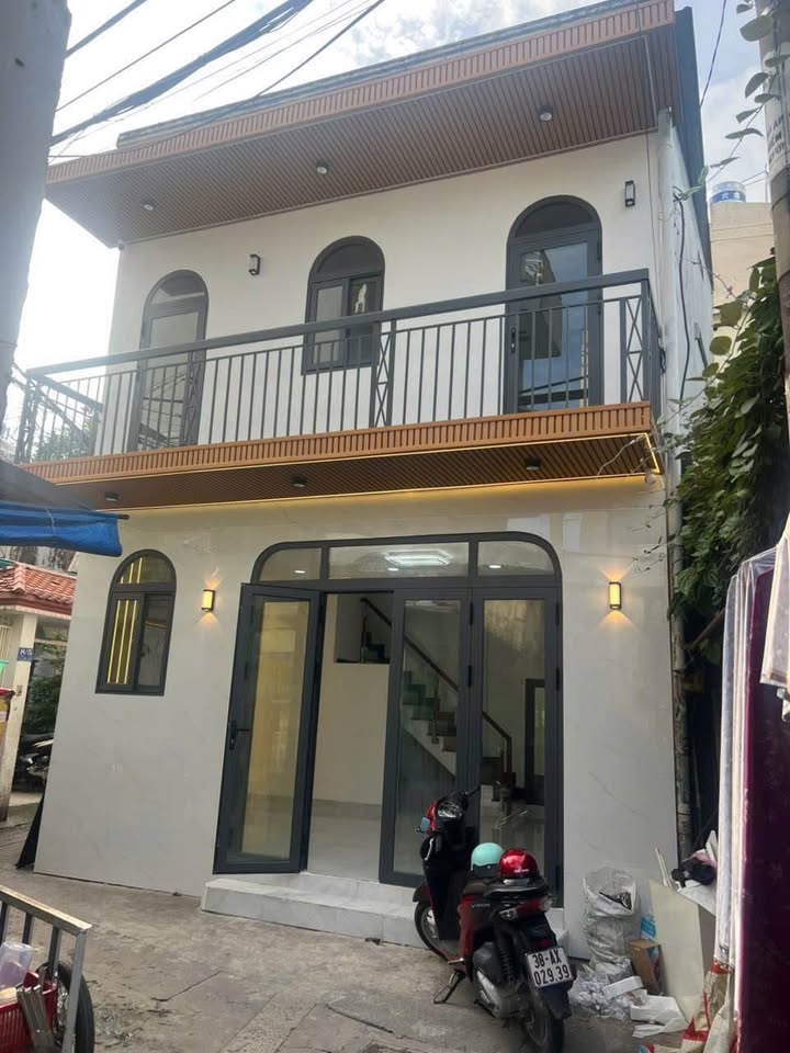 Nhà phố Lý Thường Kiệt, Gò Vấp 35m² giá 4.xx tỷ - Sẵn sàng vào ở ngay!