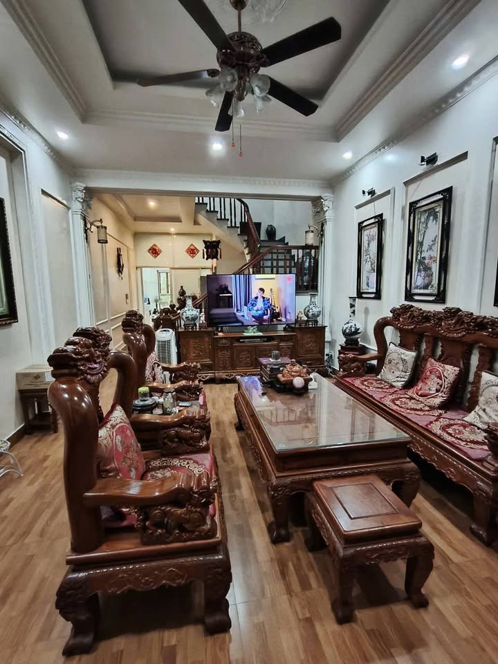 Nhà mặt đường Chợ Hàng, Lê Chân, Hải Phòng 150m² giá 15 tỷ - Kinh doanh sầm uất!