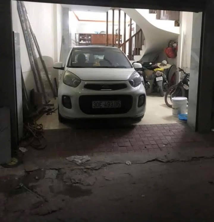 Nhà 4 tầng Hữu Hòa, Thanh Trì 50m² giá 8 tỷ - Thiết kế hiện đại, ô tô vào nhà!