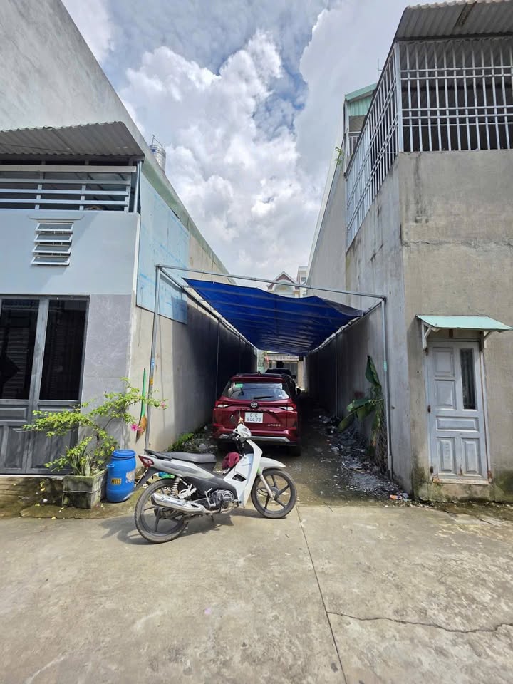 Đất thổ cư Tân Đông Hiệp 75.5m² giá 3.15 tỷ - Gần chợ Tân Long, tiện ích đầy đủ!