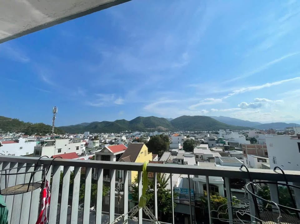 Căn hộ cho thuê góc đường Võ Thị Sáu Nha Trang 67m² giá 7 triệu - View đẹp, đầy đủ nội thất!