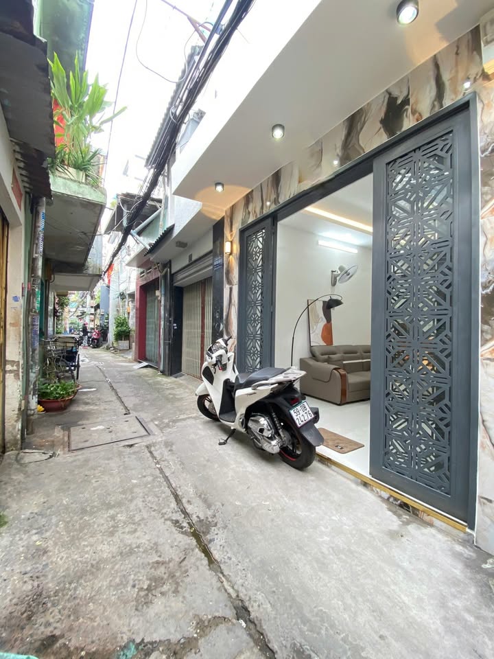 Nhà phố Lê Đại Hành, Quận 11, 81m² giá 7.3 tỷ - Sẵn sàng vào ở!