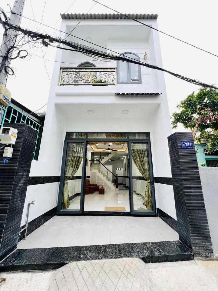 Nhà phố Tân Chánh Hiệp 60m² giá 4.39 tỷ - Hẻm xe hơi đậu cửa!