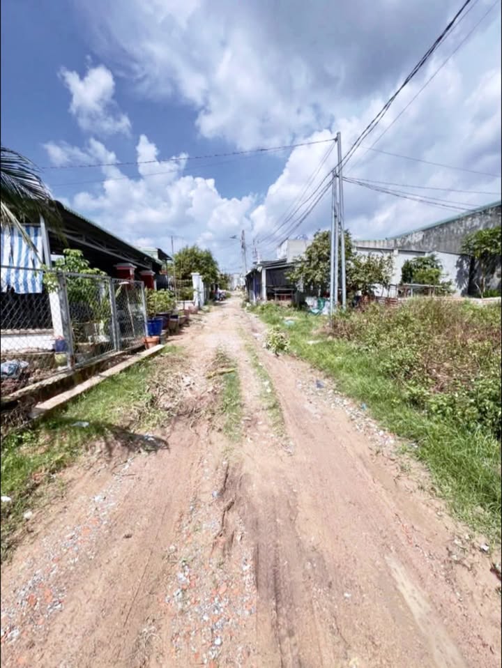 Đất nền Khánh Bình, Tân Uyên 388m² - Sổ đỏ chính chủ, giá thỏa thuận