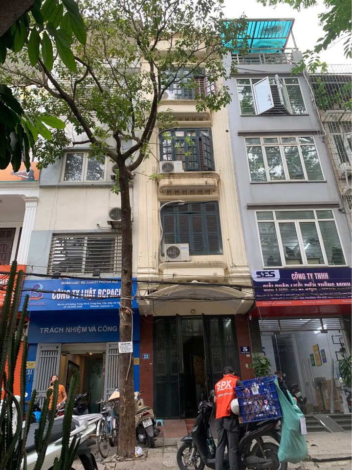 Cho thuê mặt bằng nguyên căn 4 tầng phố Thâm Tâm, Yên Hòa, Cầu Giấy - Kinh doanh sầm uất!