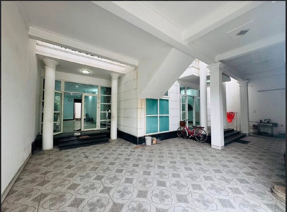 Nhà mặt tiền Huỳnh Tấn Phát, Quy Nhơn 240m² giá 17 tỷ - Kinh doanh đắc lợi!