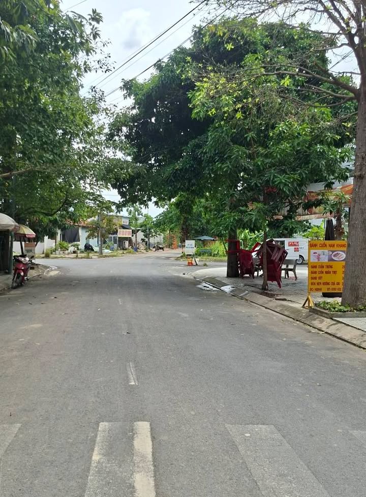Đất nền góc 2 mặt tiền KDC Nam Khang, Thủ Đức 116.8m² giá 8.5 tỷ - Cơ hội đầu tư tuyệt vời!