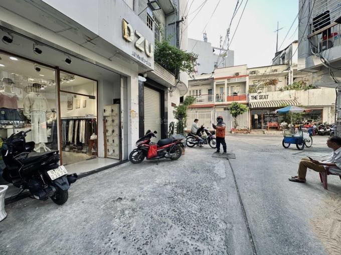 Nhà hẻm 6m Đường Lê Văn Sỹ Quận 3, 44m² giá 11.85 tỷ - Chính chủ bán gấp!