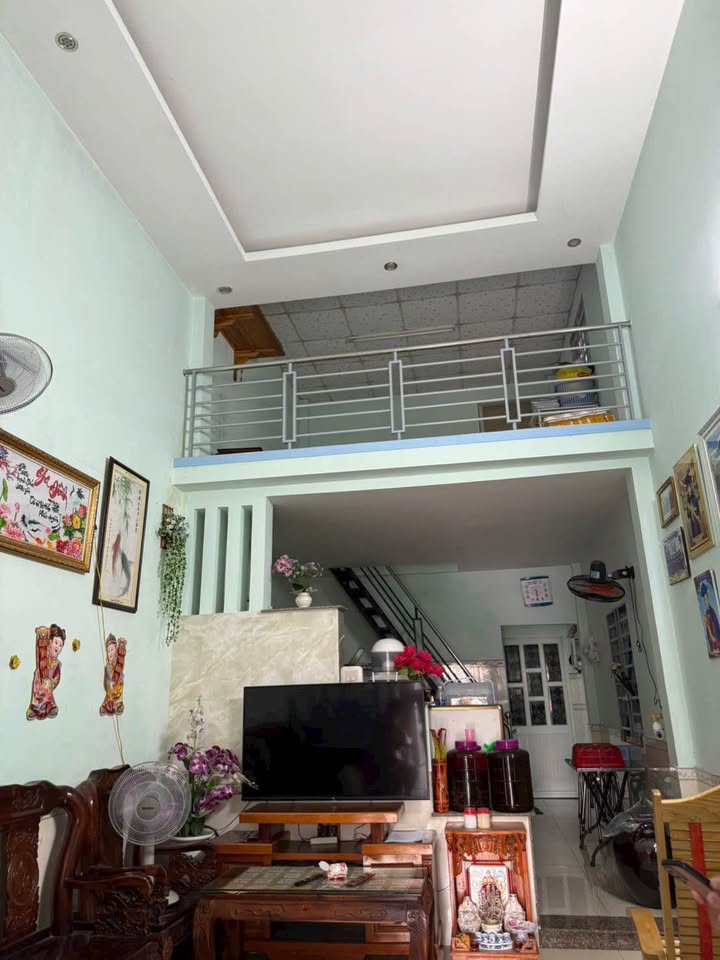 Nhà phố 3 phòng ngủ Tân Đông Hiệp 137.5m² giá 2.35 tỷ - Chính chủ bán gấp!