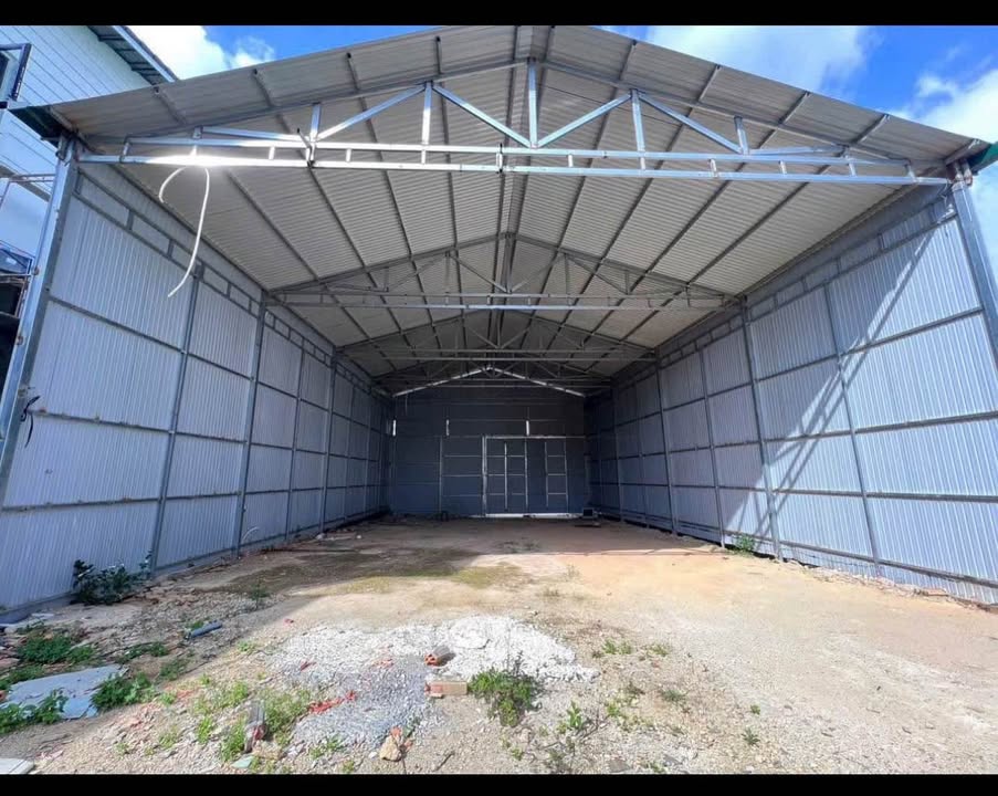 Kho cho thuê đường Xô Viết Nghệ Tĩnh, Đà Lạt 396m² giá 23 triệu - Mặt tiền lý tưởng cho kinh doanh!