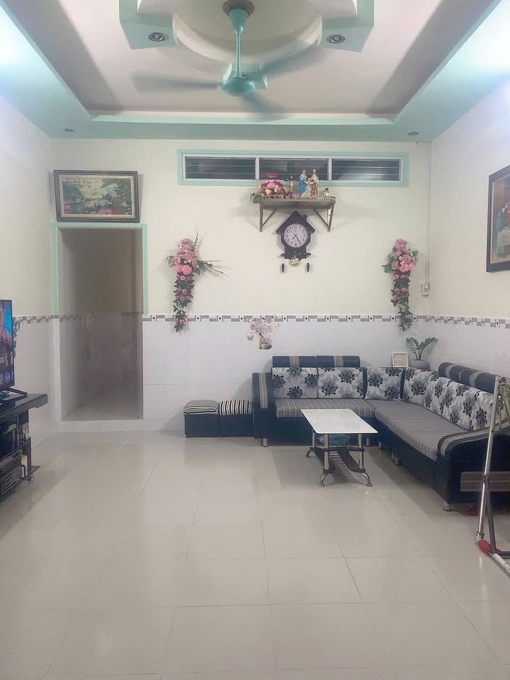 Nhà phố Vĩnh Trạch Bạc Liêu 90m² giá 800 triệu - Khu vực sầm uất, tiện ích đầy đủ!