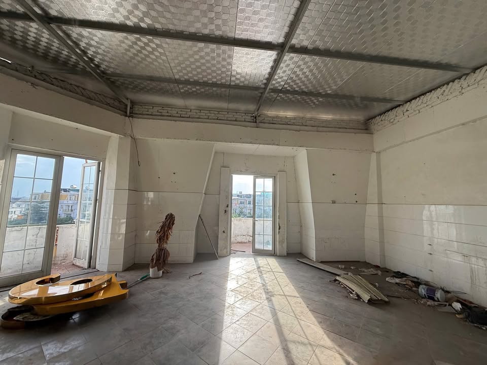 Cho thuê shophouse mặt đường Lê Trọng Tấn, Hà Đông 50 triệu - Vị trí kinh doanh đắc địa!