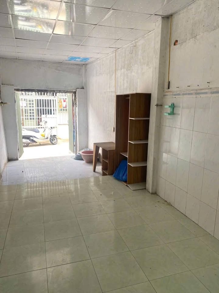 Nhà cho thuê đường Trần Quang Diệu, Dĩ An 30m² giá 1.5 triệu - Chính chủ, điện nước riêng!