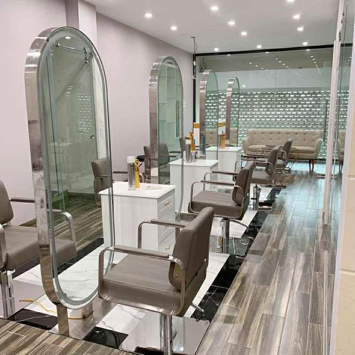 Store cho thuê tại Việt Hưng 60m² giá 10 triệu - Đầy đủ nội thất, vào làm ngay!