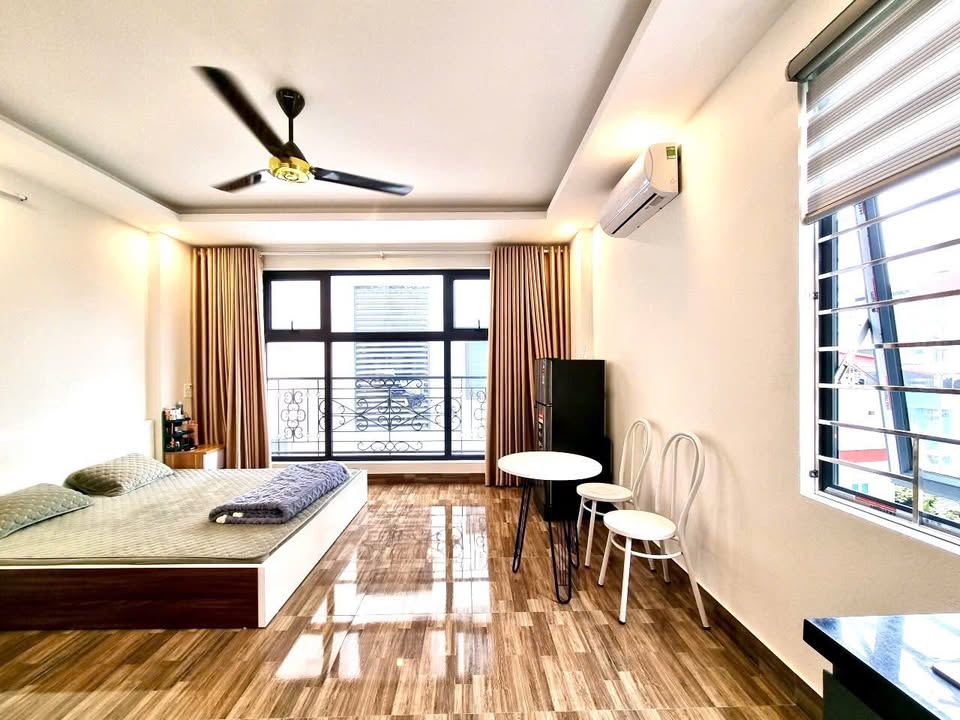 Nhà nhỏ cho thuê tại ngõ 16 Nguyễn Khánh Toàn, Cầu Giấy - Diện tích 30m², Nội thất đầy đủ!