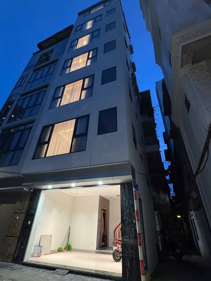 Chính chủ cho thuê mặt bằng ngõ 370 Nguyễn Văn Cừ, Long Biên - Diện tích 30m², vị trí đắc địa!