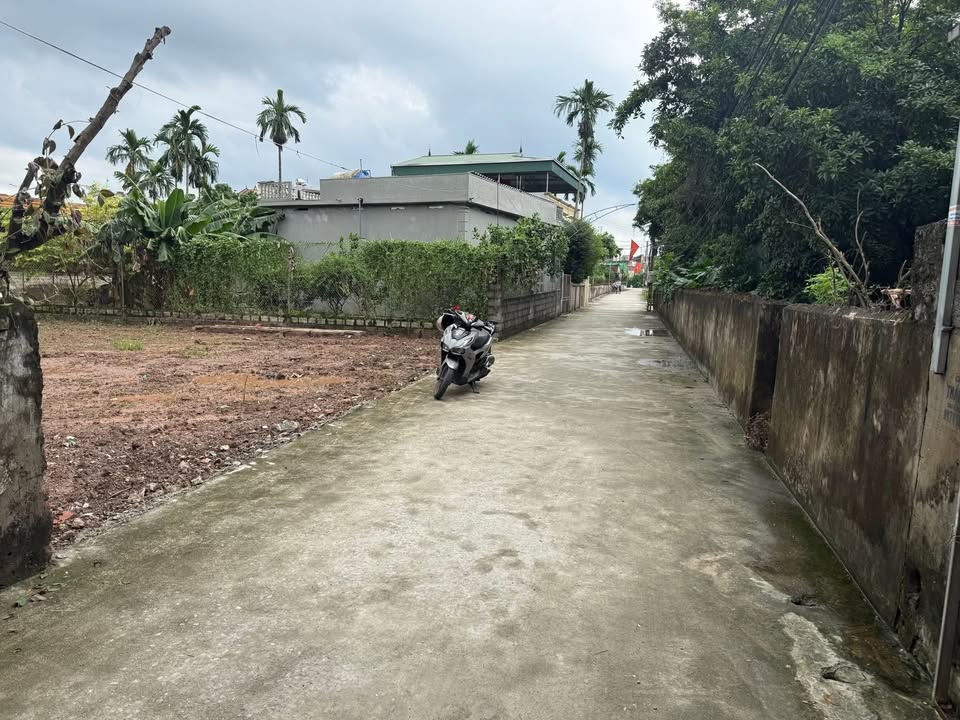 Đất nền Công Lý, Lý Nhân 200m² giá 1.4 tỷ - Sổ đỏ chính chủ, vị trí đắc địa!