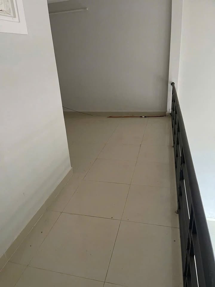 Nhà nguyên căn cho thuê Hẻm Bùi Thị Xuân, Bảo Lộc 3 triệu/tháng - Dịp sống lý tưởng!