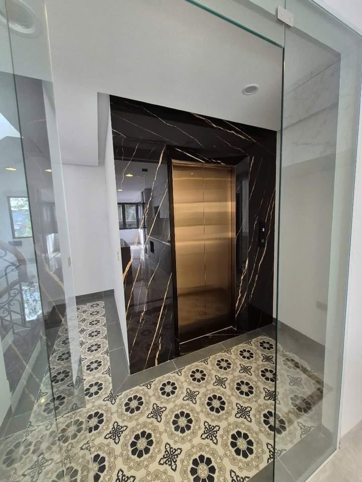 Nhà mặt phố Xã Đàn, Đống Đa 111m² giá 47 triệu - Thích hợp kinh doanh đỉnh cao!