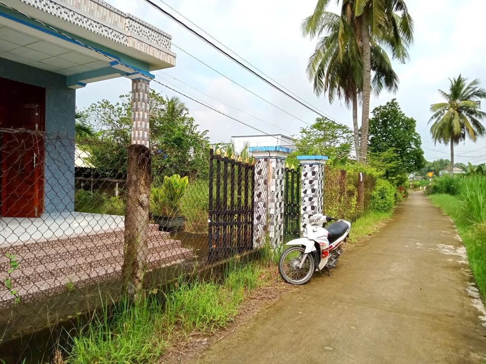 Nhà vườn 674m² tại xã Bình Tân, Gò Công Tây - Giá chỉ 1.2 tỷ VND!