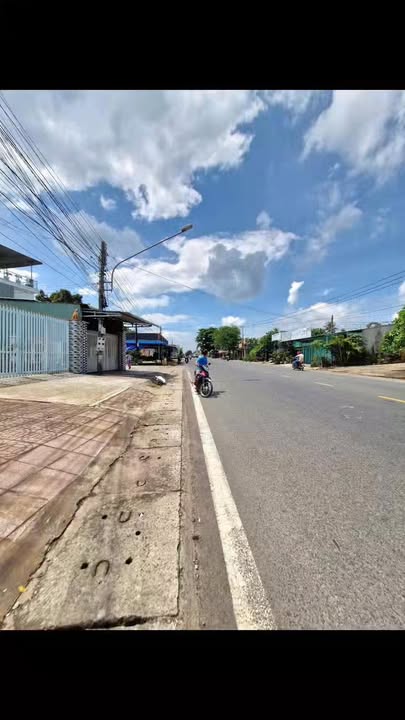 Nhà mặt tiền Quốc lộ 22B, Châu Thành, 213m² giá 2.5 tỷ - Đầu tư sinh lời ngay!