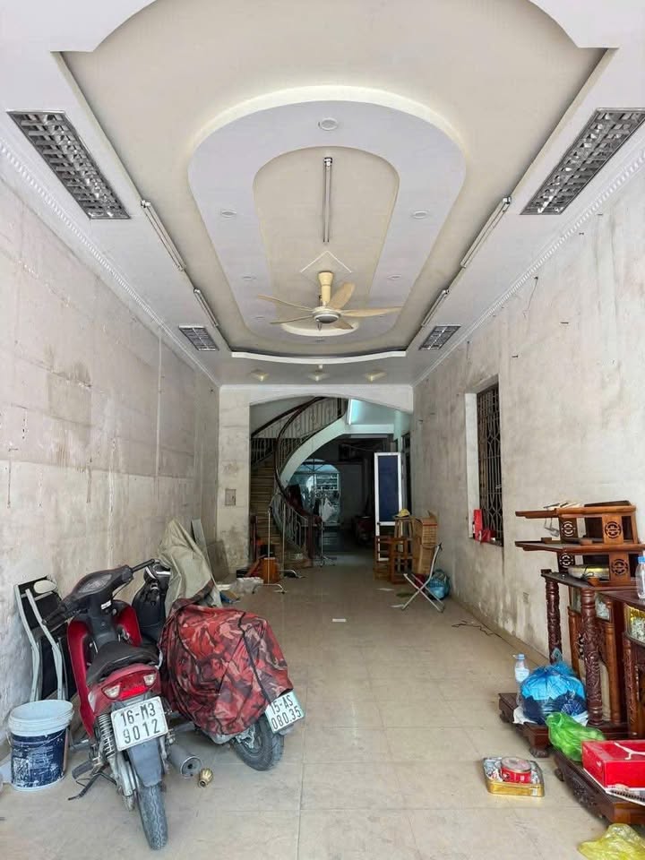 Nhà mặt đường Tô Hiệu, quận Lê Chân 122m² giá 35 triệu/tháng - Phù hợp kinh doanh mọi loại hình!