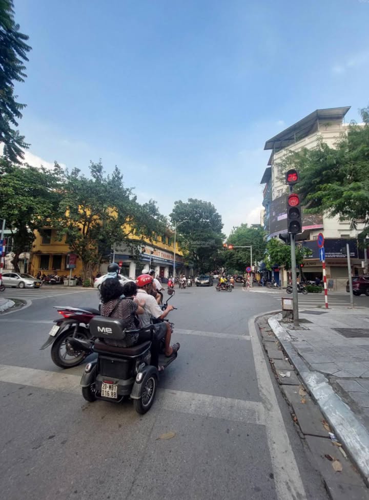 Mặt phố Trần Nhân Tông, Hai Bà Trưng 500m² - Cơ hội đầu tư sinh lời!