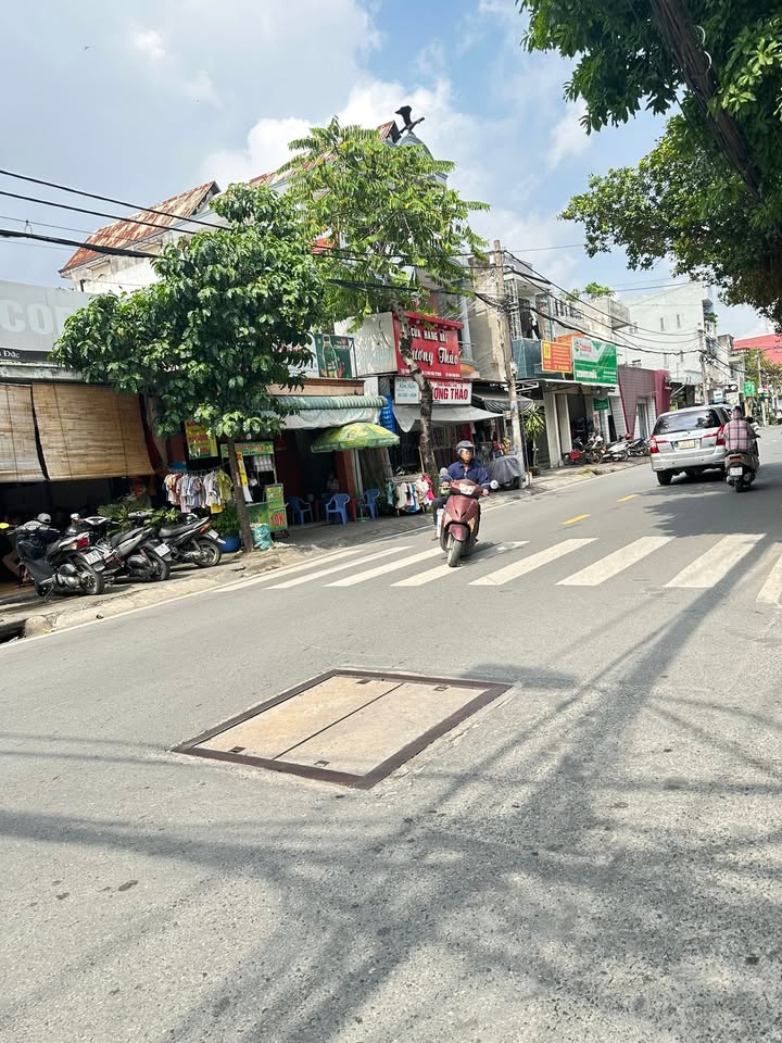 Mặt tiền kinh doanh Tô Ngọc Vân, Tam Phú 116m² giá 12.2 tỷ - Dòng tiền 200 triệu/năm!