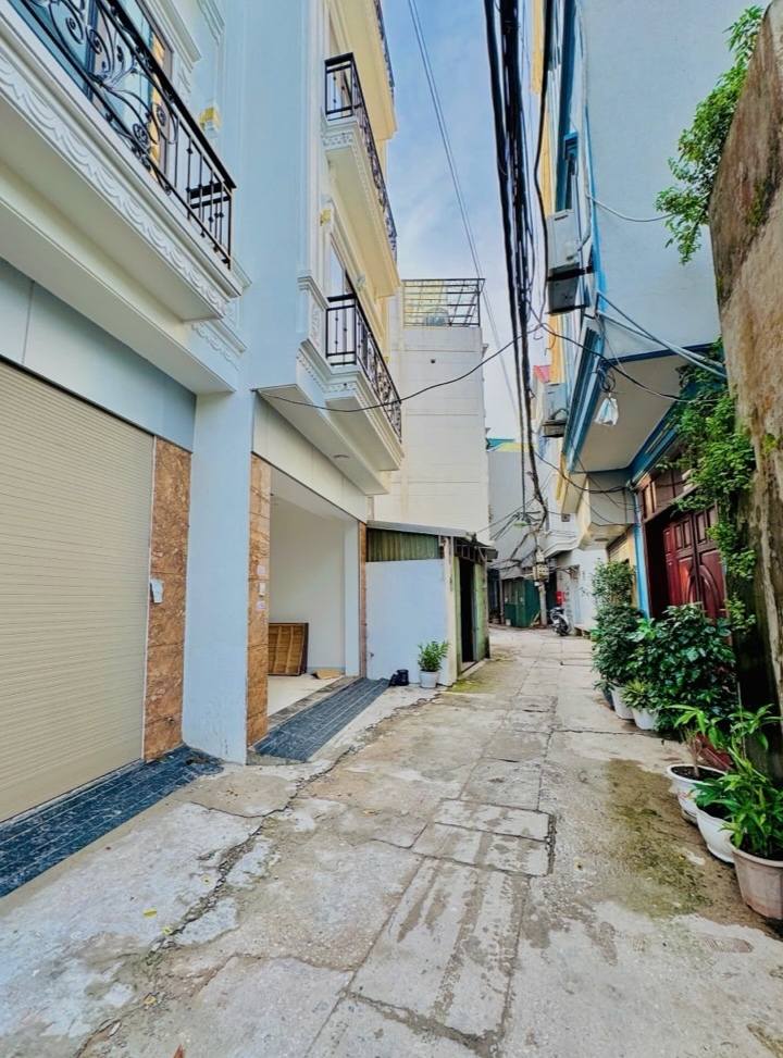 Nhà đẹp Khương Đình 46m² giá 8.3 tỷ - Nhà mới 5 tầng hiện đại!