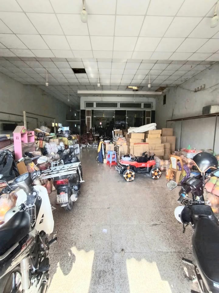 Nhà mặt tiền đường Nhựa Kinh, Dĩ An 452m² giá 7 tỷ - Đầu tư sinh lời cao!