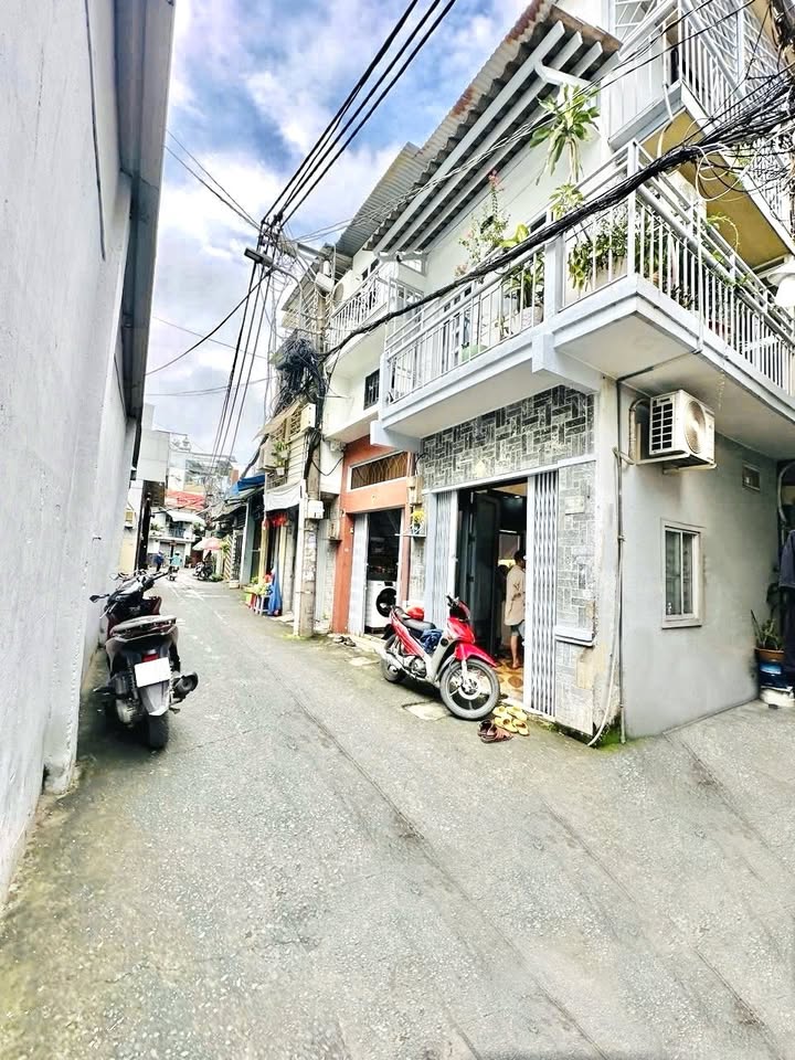 Nhà phố Bình Thới, Quận 11 25m² giá 5.2 tỷ - Hẻm ô tô 5m, hoàn công đầy đủ!