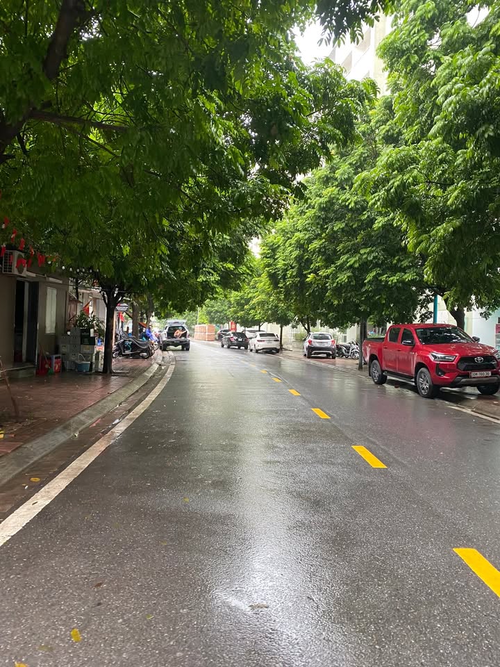 Đất thổ cư Thượng Thanh 58m² giá 6.5 tỷ - Lô góc, sổ đỏ chính chủ!