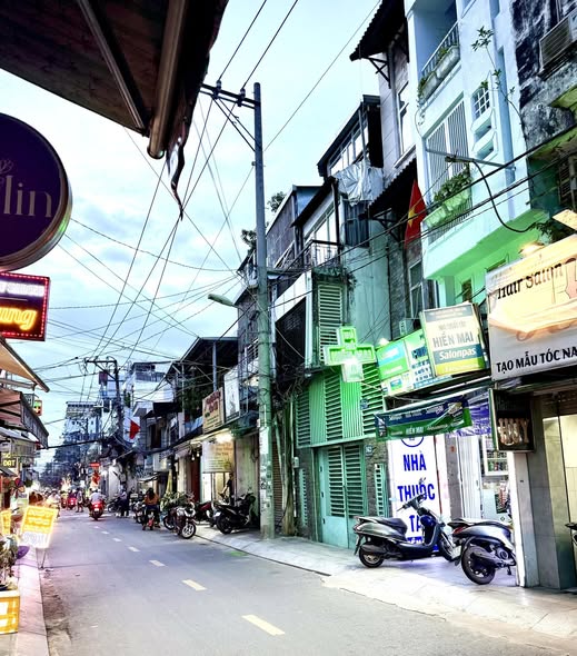 Nhà mặt tiền Phan Văn Hân, Bình Thạnh 62.9m² giá 16.45 tỷ - Đầu tư sinh lời ngay!