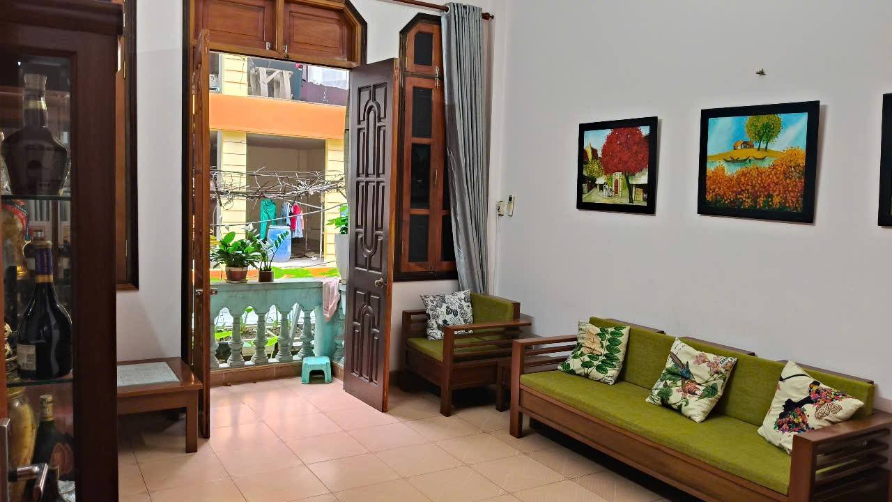 Bán nhà mặt phố Hoàng Văn Thái 87m² giá 18.5 tỷ - Vị trí kinh doanh lý tưởng!