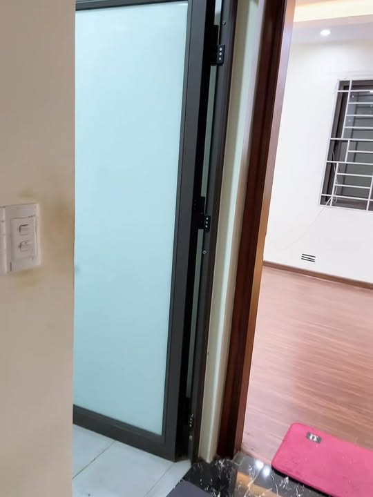 Phòng cho thuê tại Ngõ 13 Lĩnh Nam, 3.2 triệu - Không ngập, an ninh tốt!