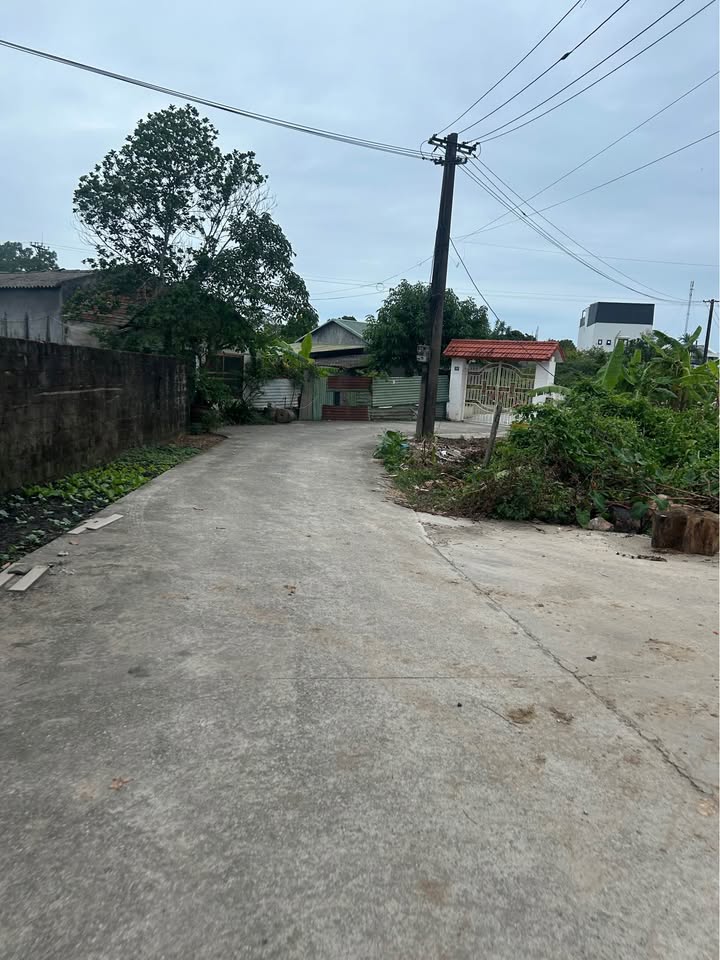 Đất liền kề Hồng Phong Móng Cái 100m² giá 1.1 tỷ - Sổ đỏ chính chủ!