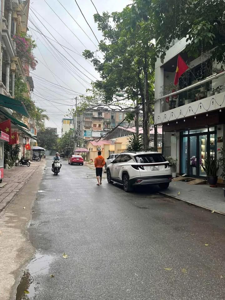 Nhà mặt tiền kinh doanh tại Tân Thịnh, Hòa Bình 60m² giá 4.2 tỷ - Đầu tư sinh lời ngay!