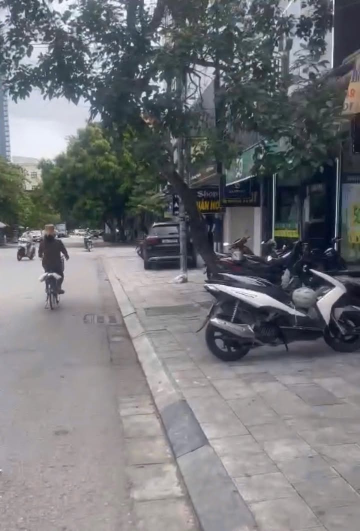 FrontHouse 3 tầng đường Cao Thắng, Thanh Hóa 186m² giá 21 tỷ - Vị trí kinh doanh sầm uất!