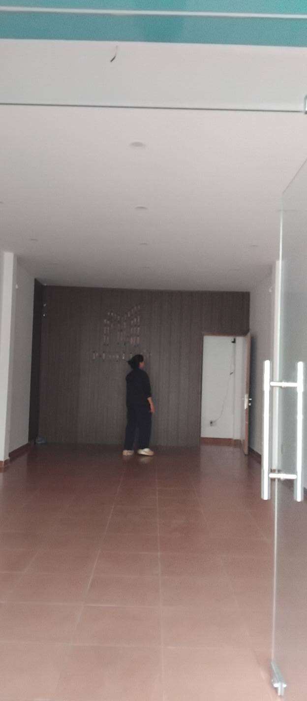 Cho thuê mặt bằng mặt tiền đường Nguyễn Trãi, Đà Lạt 40m² - Vị trí đắc địa, đông khách!