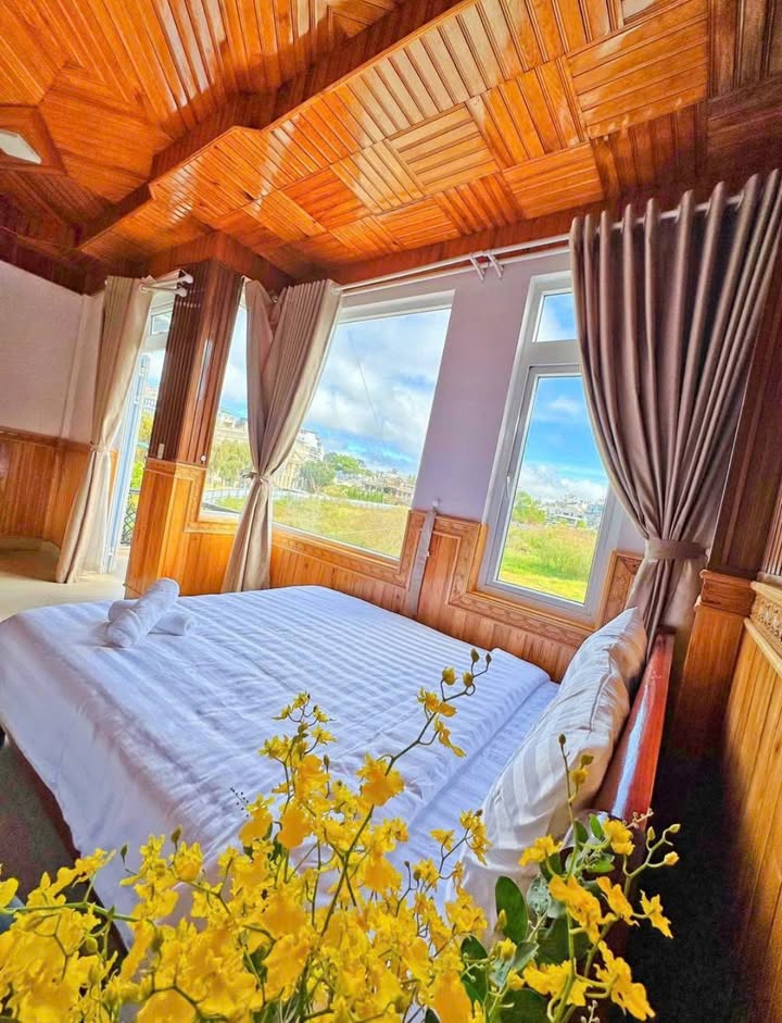 Khách sạn cho thuê tại Đà Lạt 9 phòng giá 28 triệu - Kinh doanh ổn định gần bờ hồ!