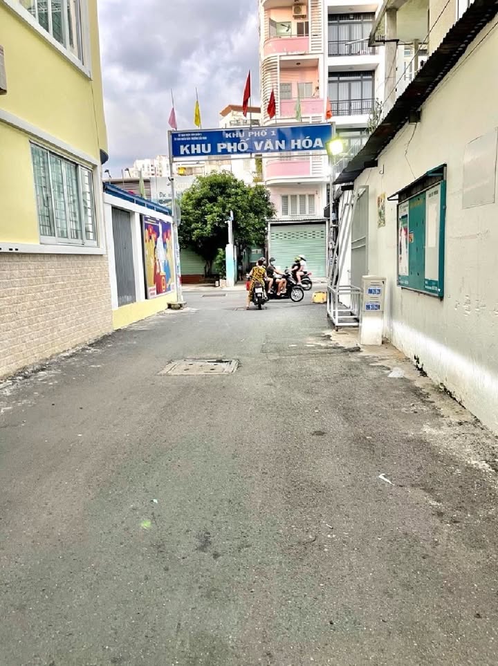 Nhà 3 tầng Quận 1, 21m² giá 5 tỷ - Khu dân trí cao, gần chợ