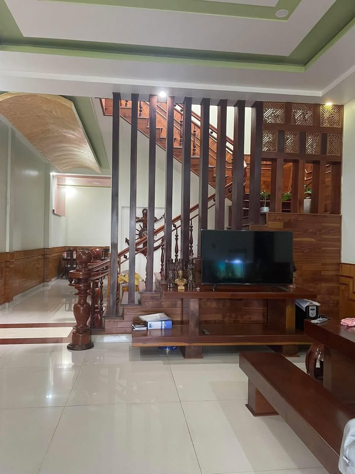 Nhà bán tại Krông Năng 161m² giá 2 tỷ - Nhà đẹp ở ngay!