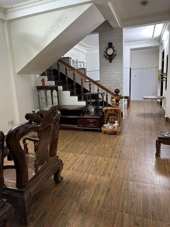 Nhà nguyên căn đường Trần Quý Cáp, Đà Lạt 3PN giá 8 triệu - An ninh yên tĩnh!