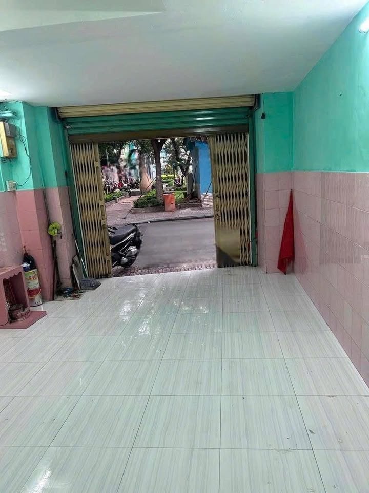 Nhà nguyên căn cho thuê tại Xóm Vôi, Quận 5 - Giá chỉ 11 triệu/tháng