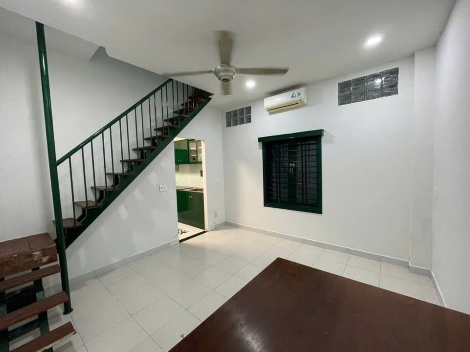 Nhà nguyên căn cho thuê tại Trần Nhật Duật, Quận 1 - Giá chỉ 12.8 triệu/tháng!