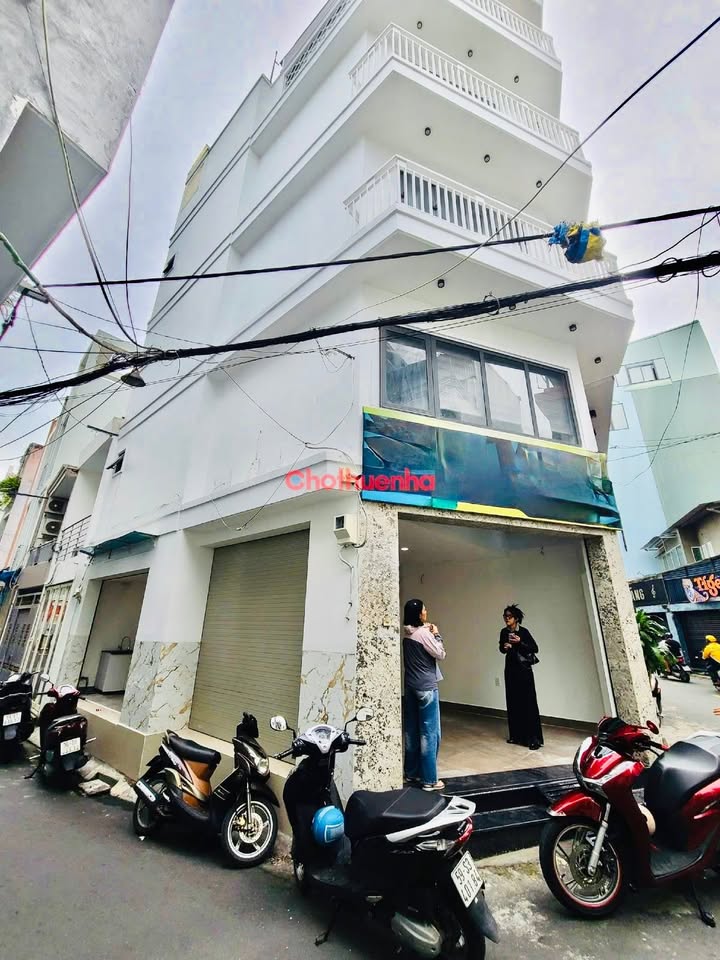 Nhà cho thuê góc 2 mặt tiền Phan Xích Long 54m² giá 35 triệu - Thiết kế hiện đại, tiện ích đầy đủ!