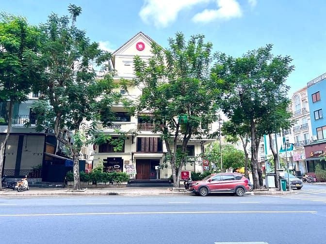 Nhà phố góc đường Bùi Bằng Đoàn, Hưng Phước 4, Quận 7 - Thích hợp kinh doanh đa ngành nghề!